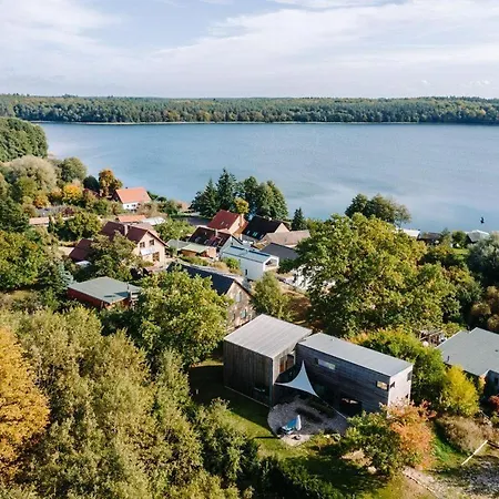 Ferienhaus-haus-uebersee Дом отдыха Schwarz (Mecklenburgische Seenplatte)